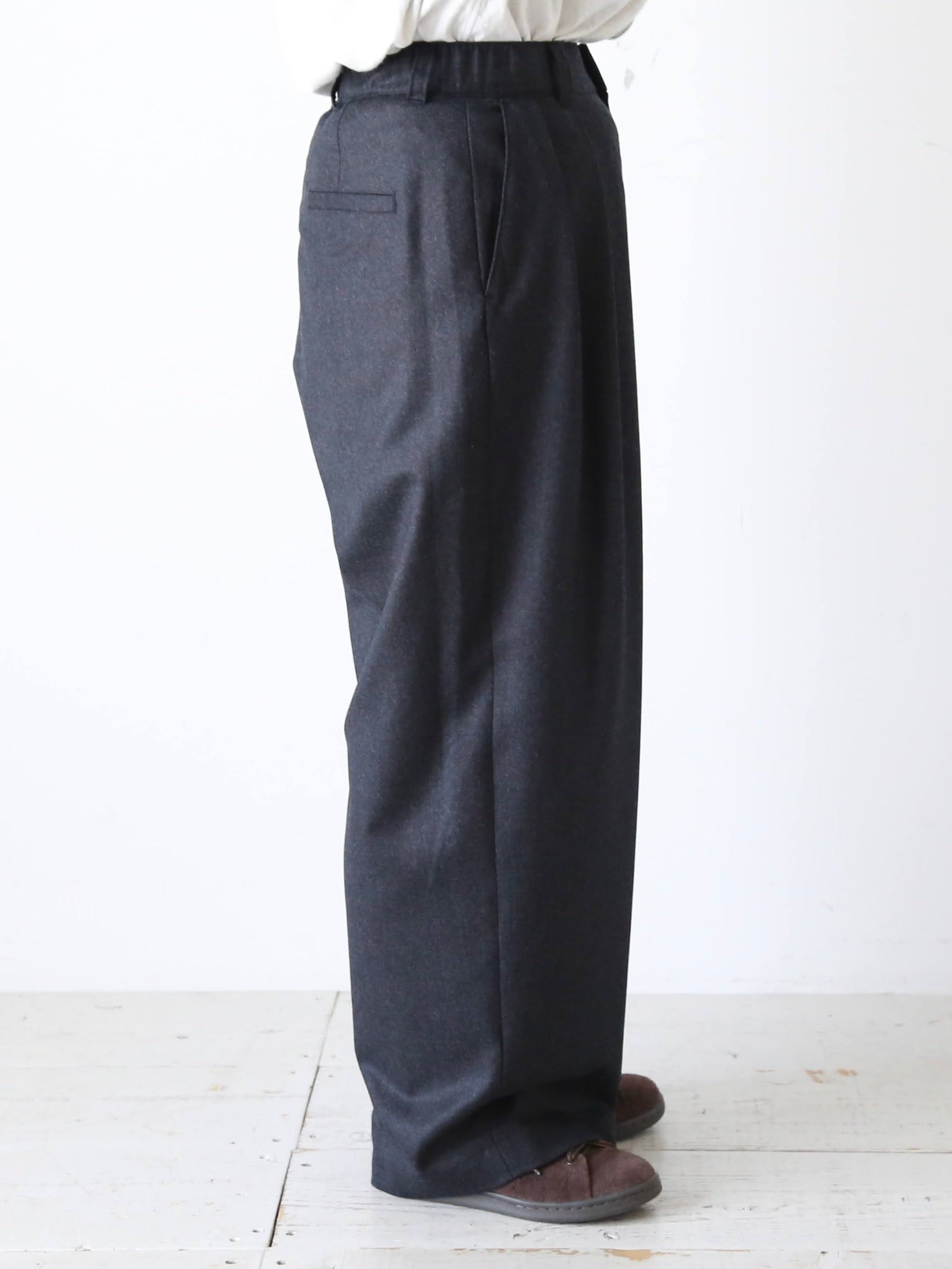 TOUJOURS 2インプリーツバギーパンツ [YM43KP03]