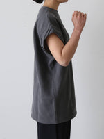 Load image into Gallery viewer, ALWEL オーバーサイズドスリーブレスクルー
