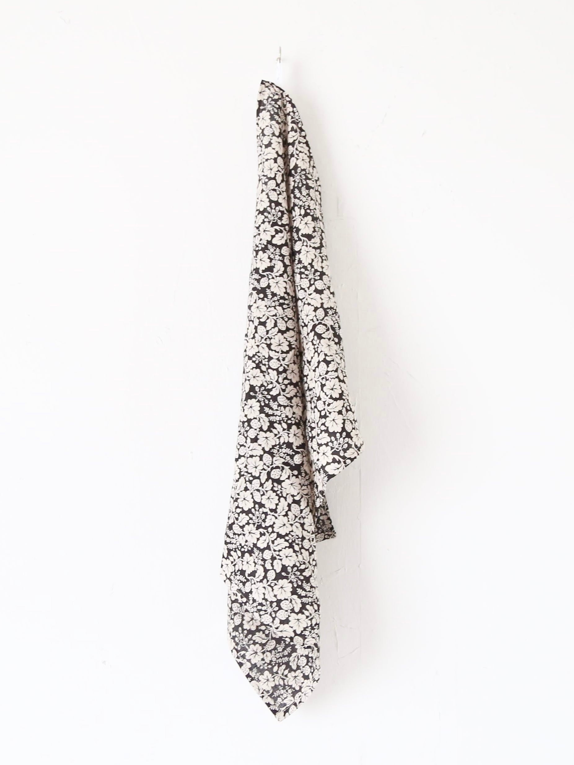 R&D.M.Co- ワイルドベリーキッチンクロス [7769]