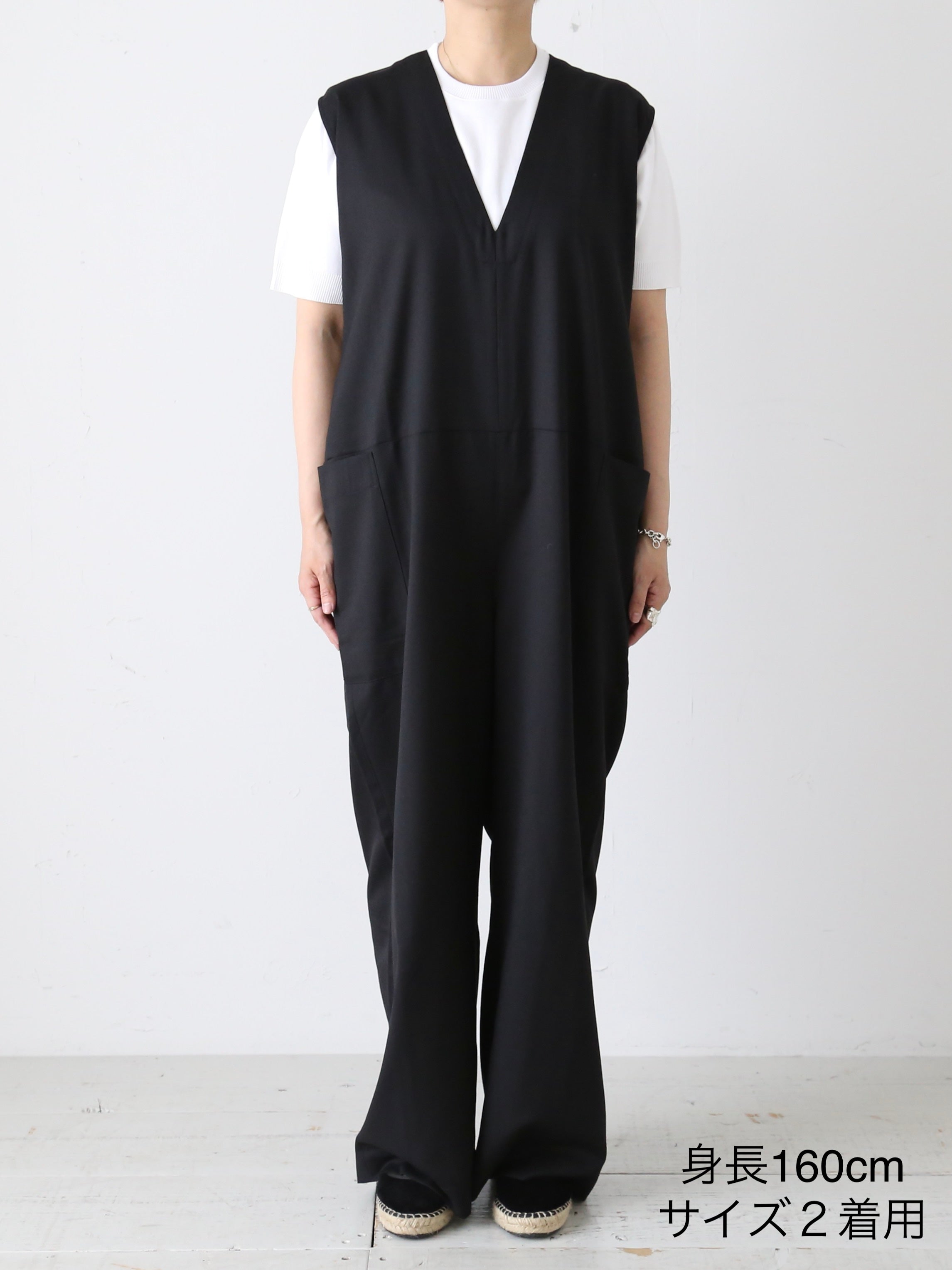 meer vネックジャンプスーツブラック
