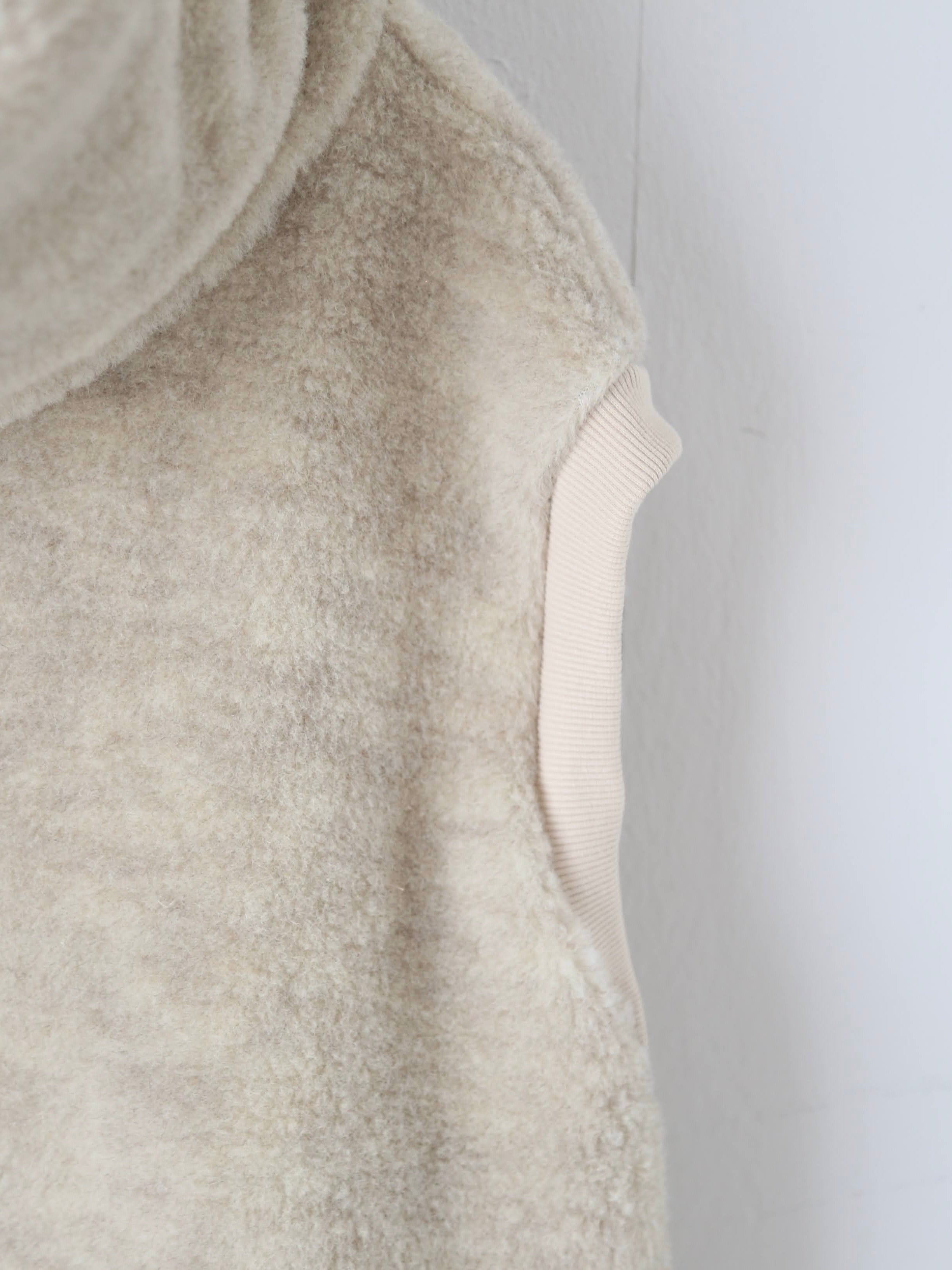 ebagos  スワンベスト ウールボア [55610]