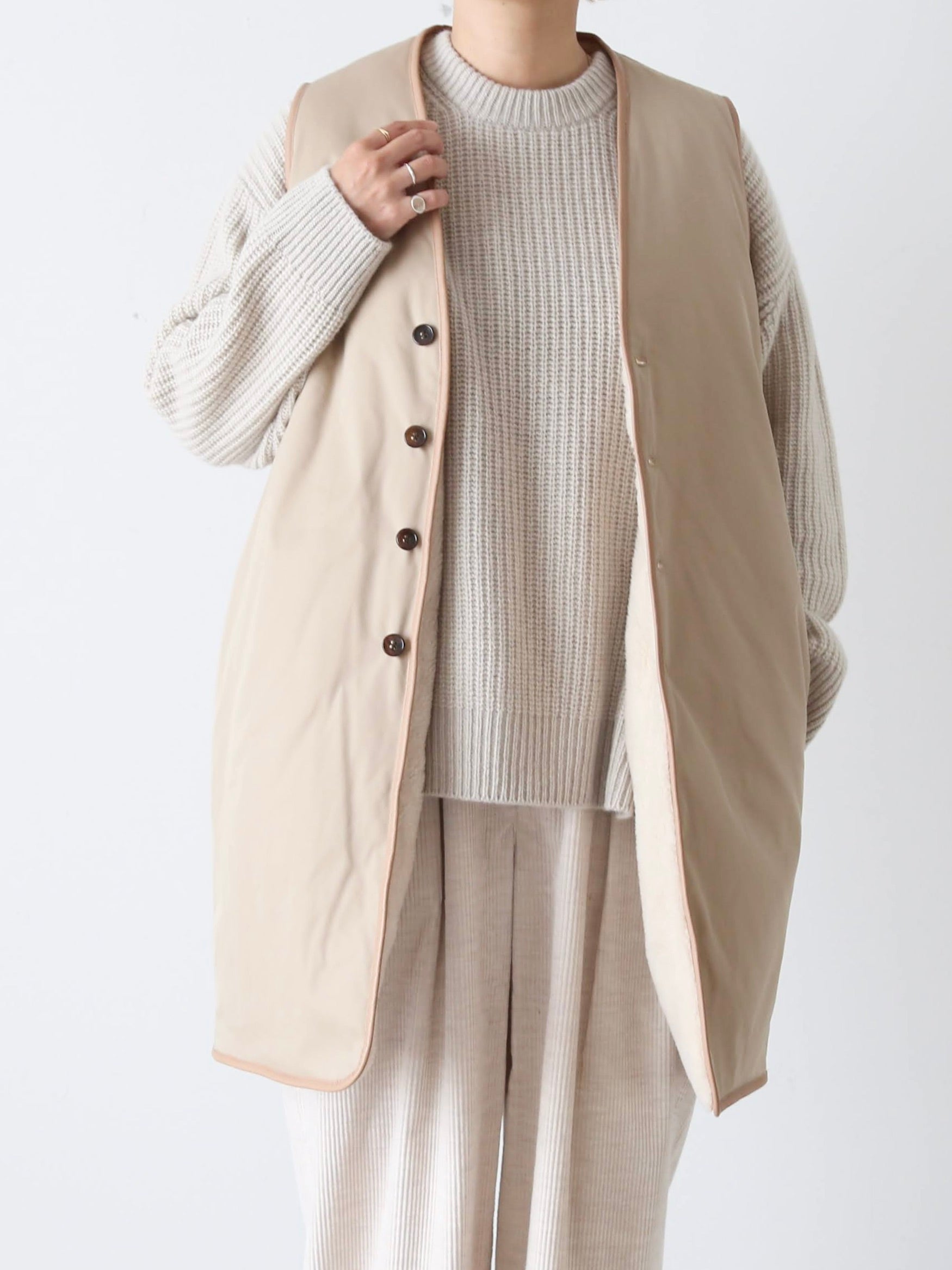 TOUJOURS リバーシブルパデッドライナーロングベスト [YM43NV04]