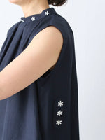 Load image into Gallery viewer, R&amp;D.M.Co- Flower Scallop Sleeveless Dress [5698]
