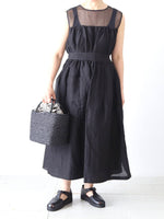Load image into Gallery viewer, R&amp;D.M.Co- Shading Check Salon Apron [7536]
