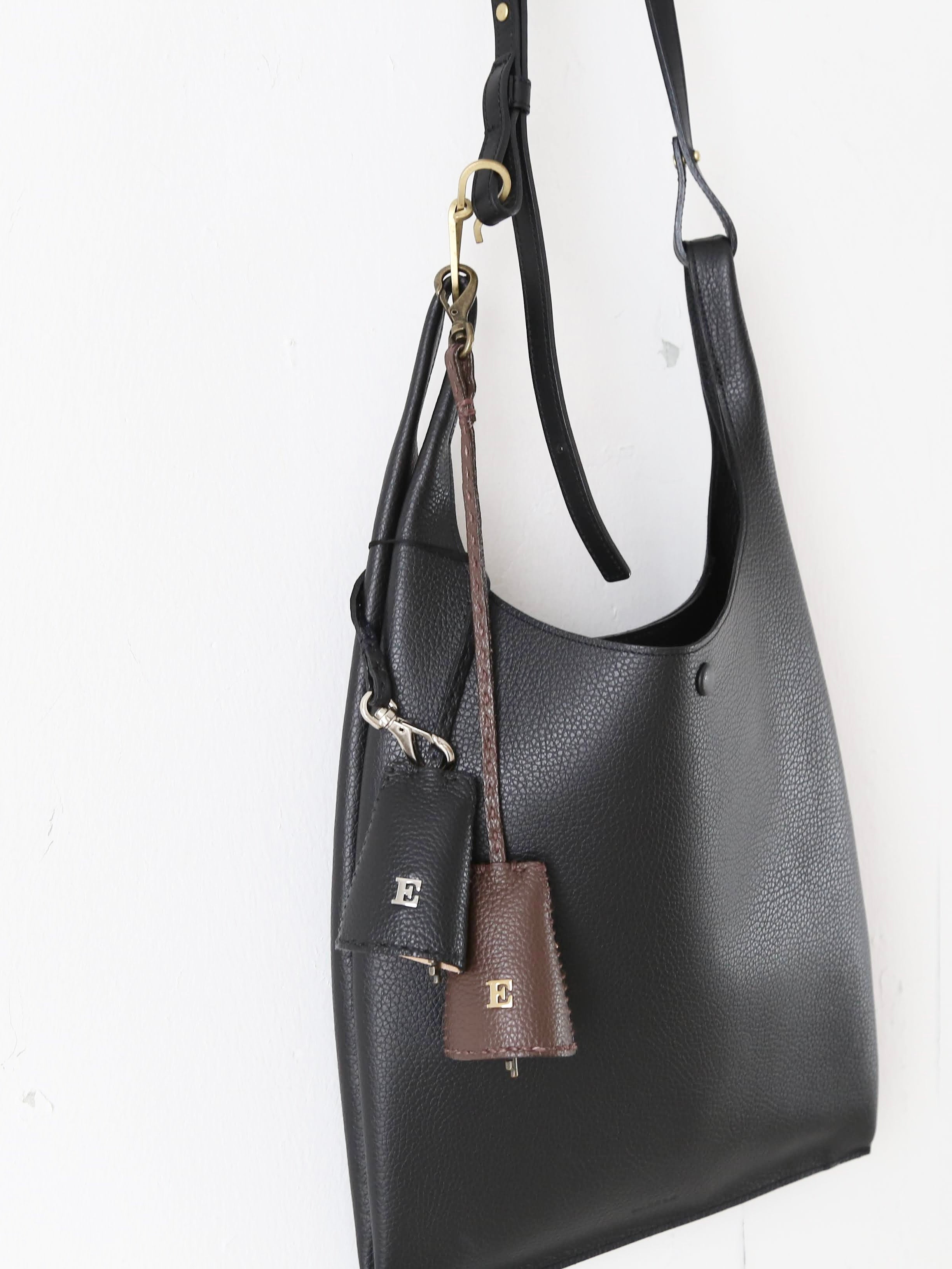 ebagos キーホルダー フニュシュリンク ソフト E ロゴ – CREER