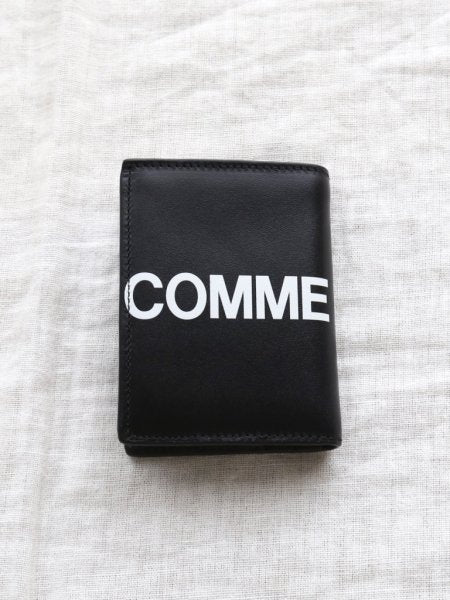 Wallet COMME des GARCONS ヒュージロゴカードケース [8Z-T091-051]