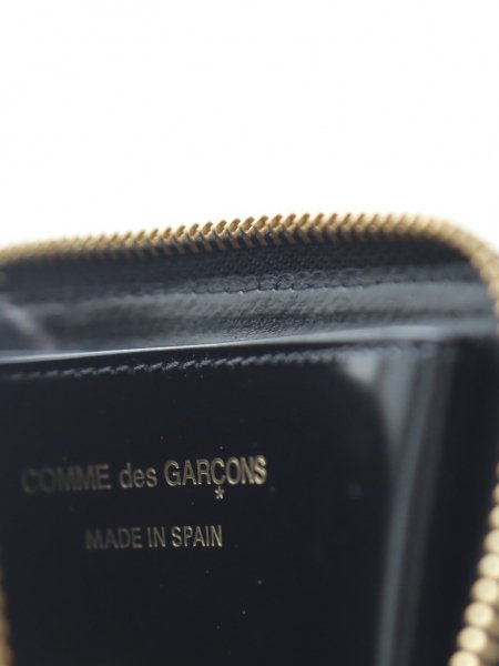 Wallet COMME des GARCONS ポルカドットエンボス（L字）[8Z-F031-051]