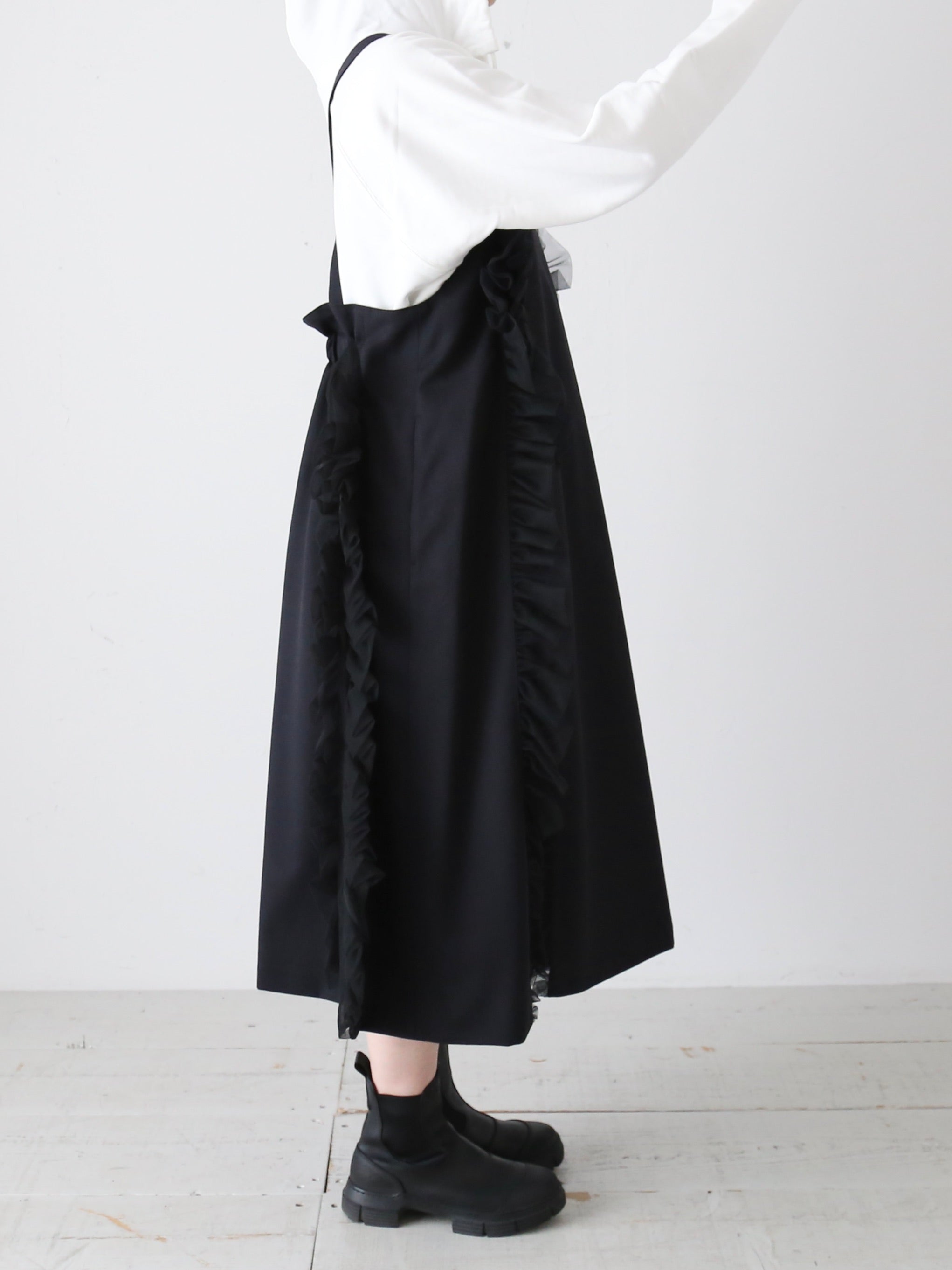 noir kei ninomiya ウールギャバジン×ナイロンチュールジャンパースカート [3K-A006-051]